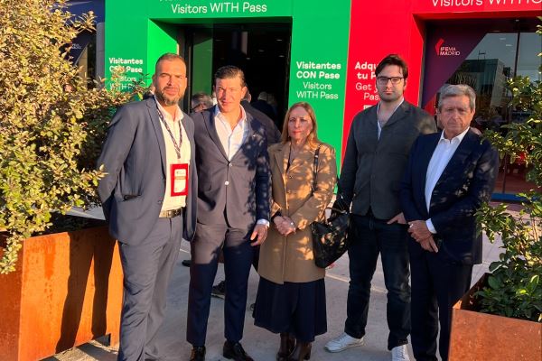 Escobi visita Fruit Attraction 2025